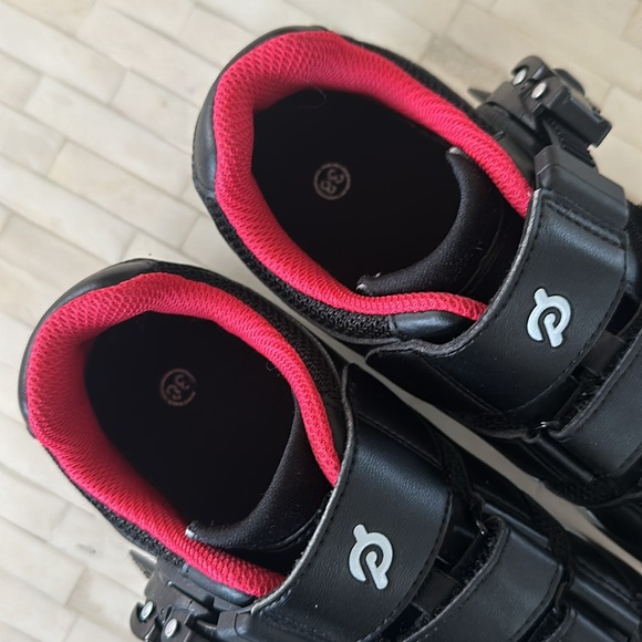 Peloton Cleats Like New! I usually wear a size 7 and these fit like a glove - Picture 2 of 6